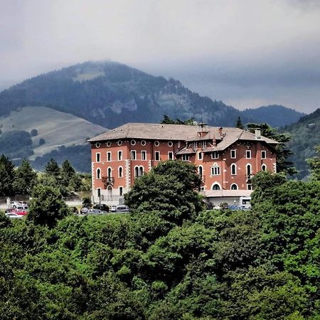 Hotel Stella Alpina Spiazzi Di Caprino Eksteriør bilde