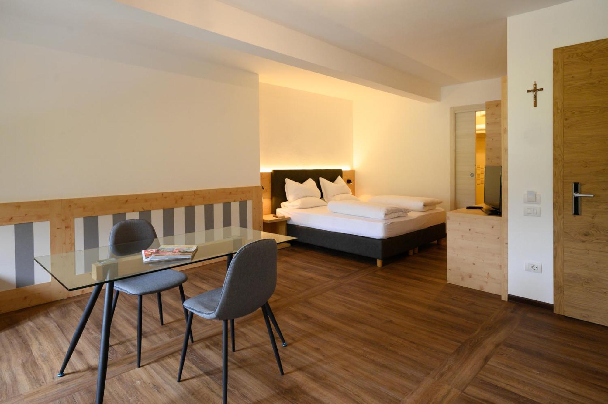 Hotel Stella Alpina Spiazzi Di Caprino Eksteriør bilde